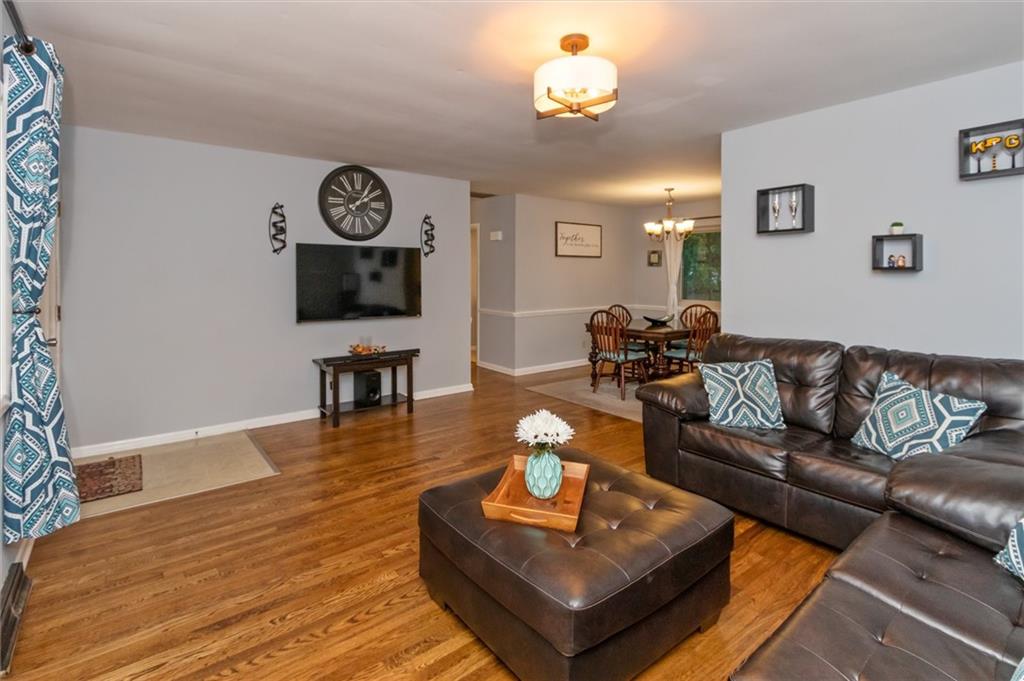11911 Hoster Road Carmel, IN 46033 - Photo 6 of 26 Gallery Image 6