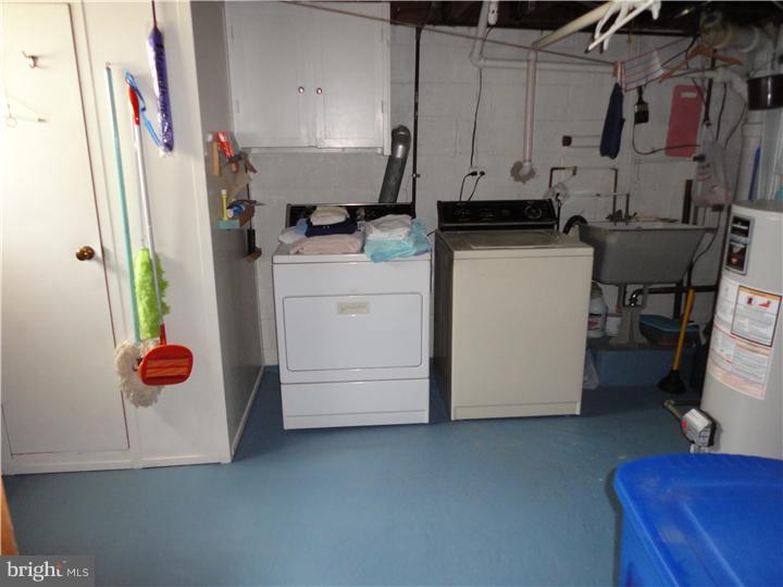 140 Rockwood Road Newtown Square, PA 19073 - Photo 22 of 25 Laundry Room