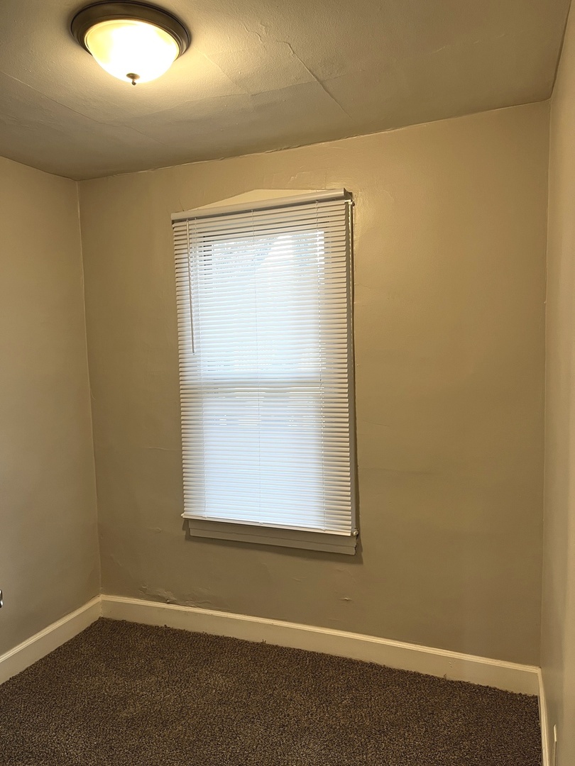 3807 Wesley Avenue Berwyn, IL 60402 - Photo 17 of 19