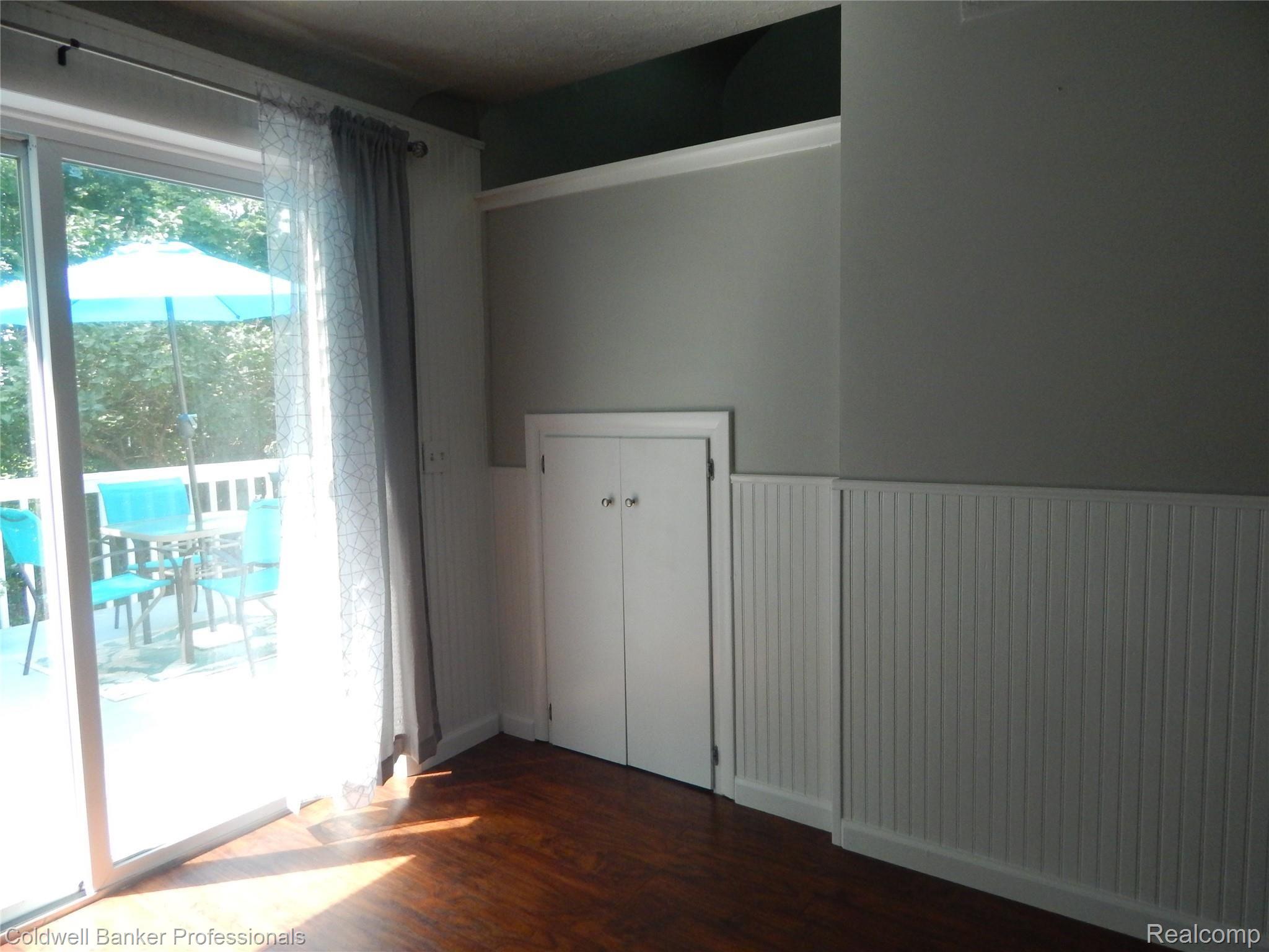 509 West Coulter Road Lapeer, MI 48446 - Photo 40 of 55 extra room 1.JPG