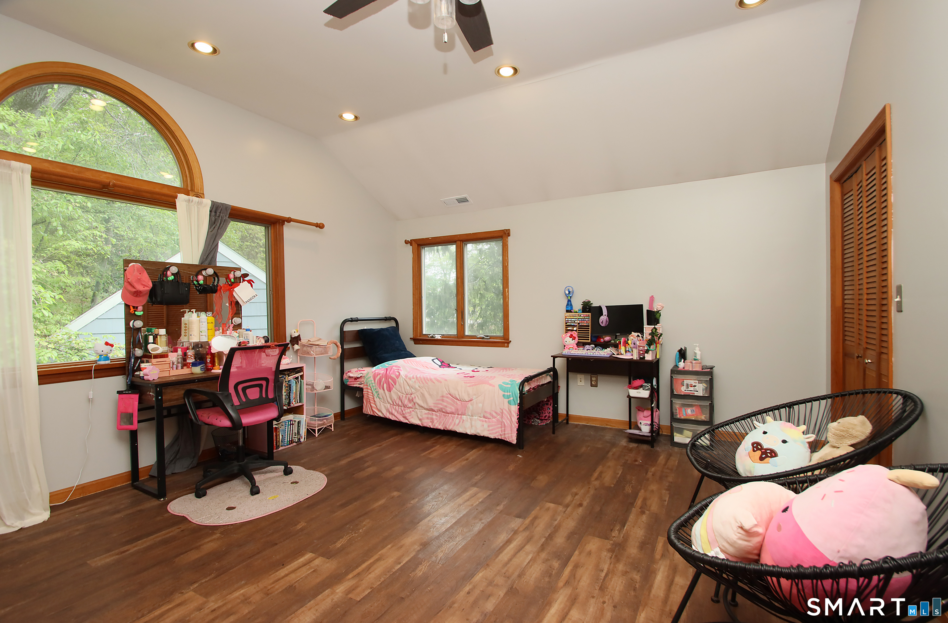 440 Dunbar Hill Road Hamden, CT 06514 - Photo 15 of 26