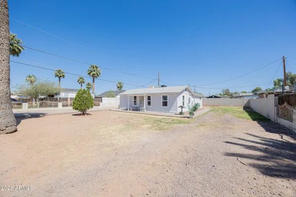 $1,795 | 2830 East Sheridan Street, Phoenix, AZ 85008