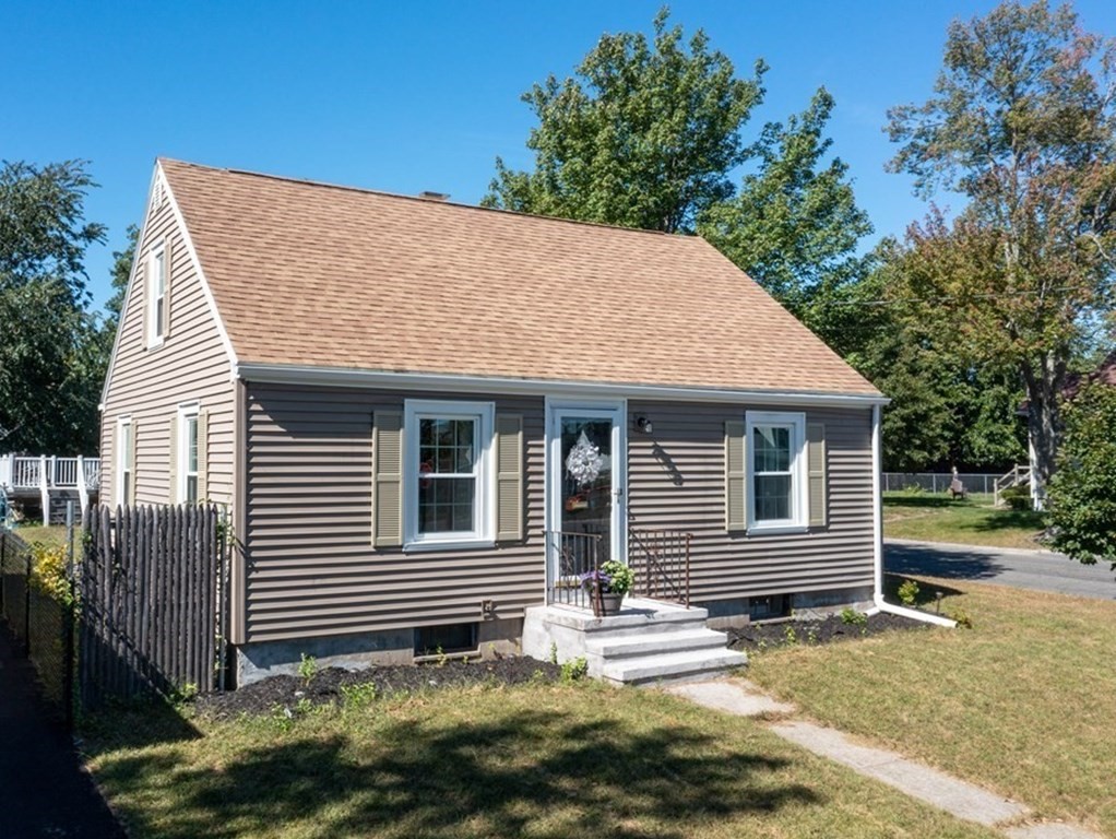 150 Winton Street Springfield, MA 01118 - Photo 1 of 26