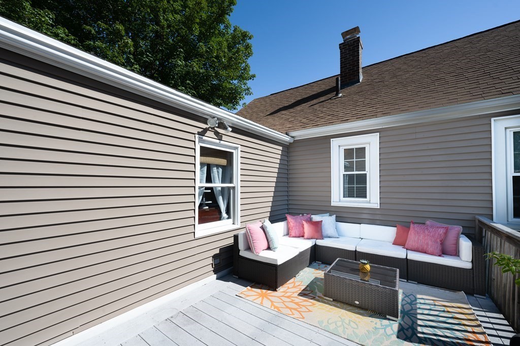 150 Winton Street Springfield, MA 01118 - Photo 22 of 26