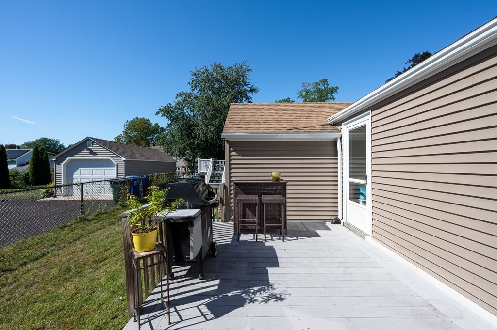 150 Winton Street Springfield, MA 01118 - Photo 23 of 26