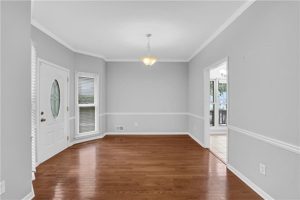 1449 Cambridge Common Decatur, GA 30033 - Photo 8 of 28 Gallery Image 8