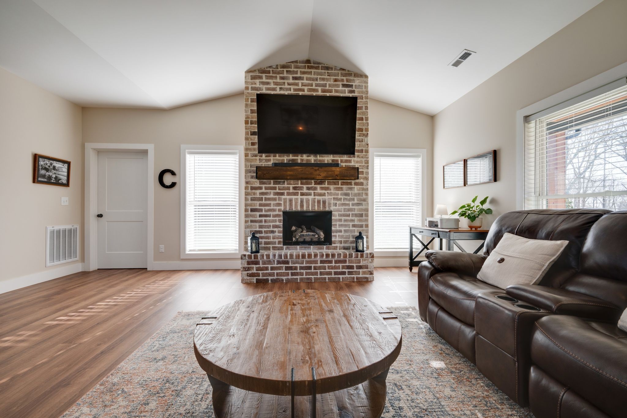 1592 Eno Road Dickson, TN 37055 - Photo 14 of 47 Gallery Image 14