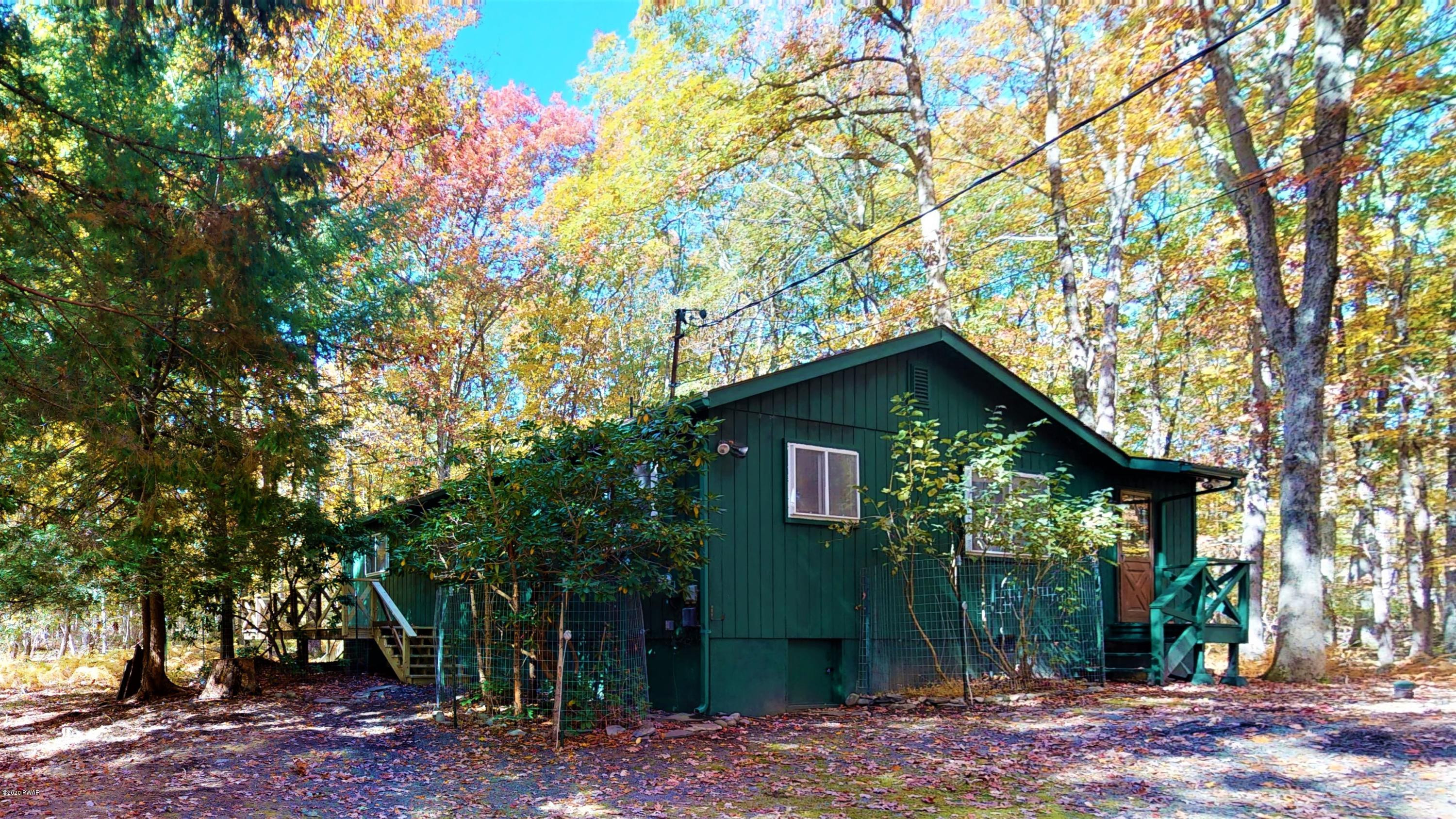 127 Hay Road Milford, PA 18337 - Photo 2 of 73 Feature Photo: Back