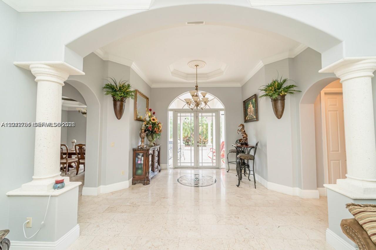18390 Southwest 200th Street Miami, FL 33187 - Photo 5 of 7