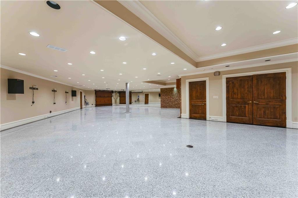 3558 Mill Creek Road Northeast Atlanta, GA 30319 - Photo 64 of 88 a view of an empty room with walk in closet