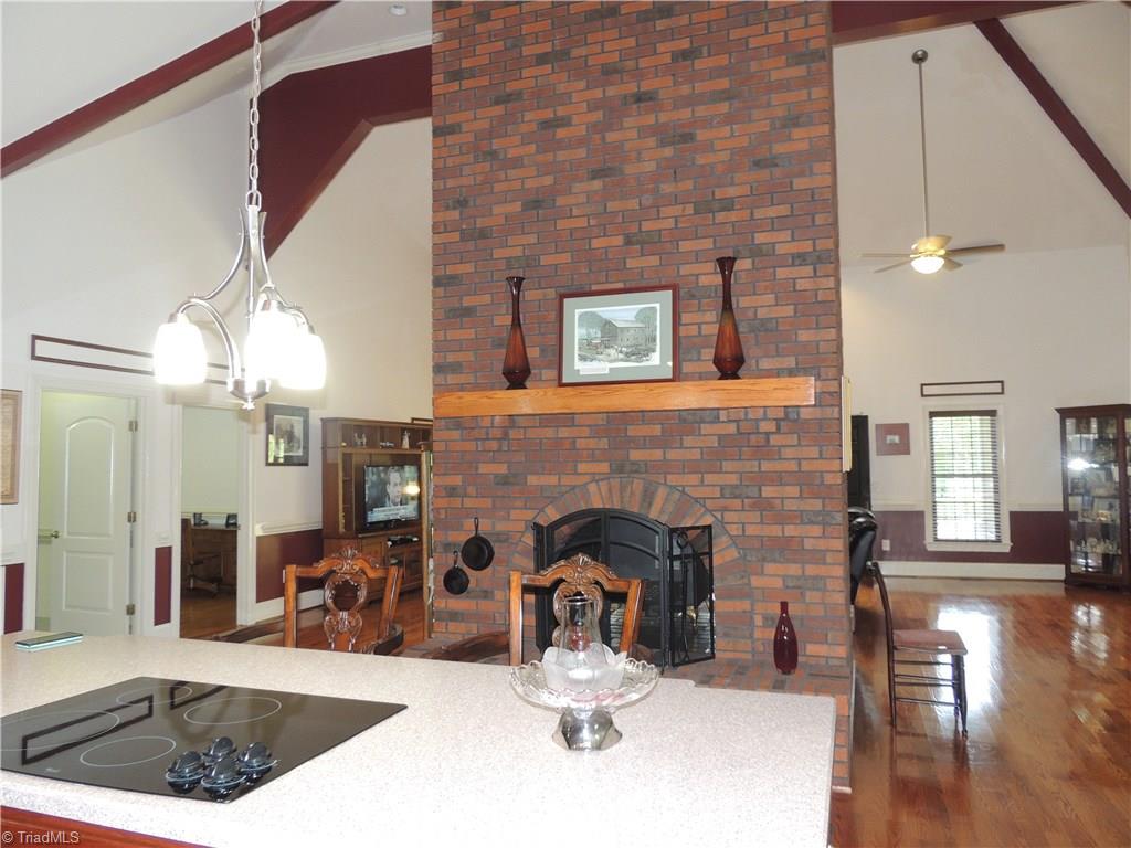 1709 Naomi Road Randleman, NC 27317 - Photo 4 of 26 Gallery Image 4