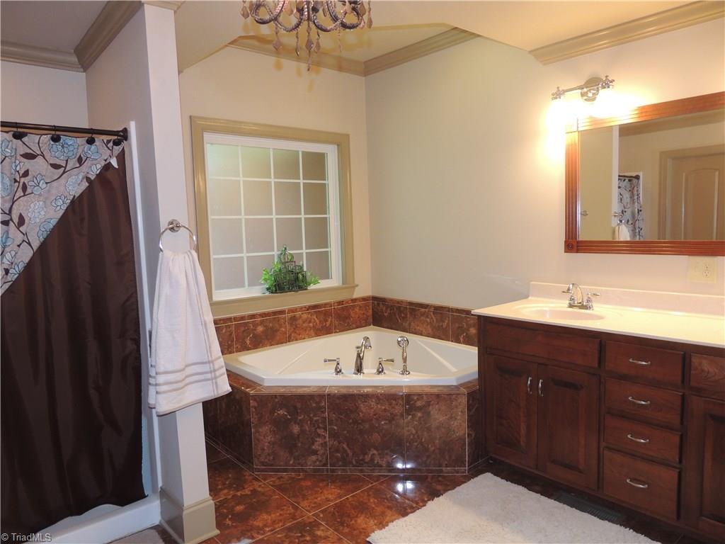 1709 Naomi Road Randleman, NC 27317 - Photo 7 of 26 Gallery Image 7