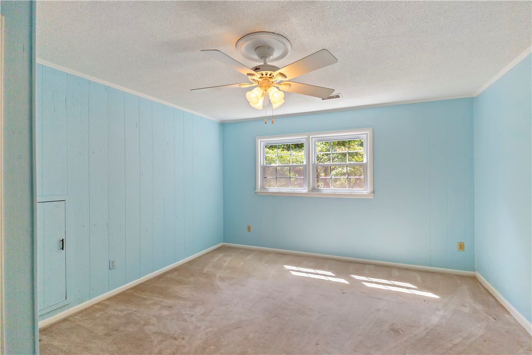 203 Hillandale Road Seneca, SC 29672 - Photo 23 of 42 Lower level bedroom