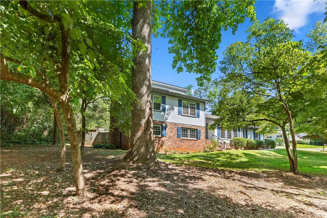 203 Hillandale Road Seneca, SC 29672 - Photo 37 of 42 Gallery Image 37