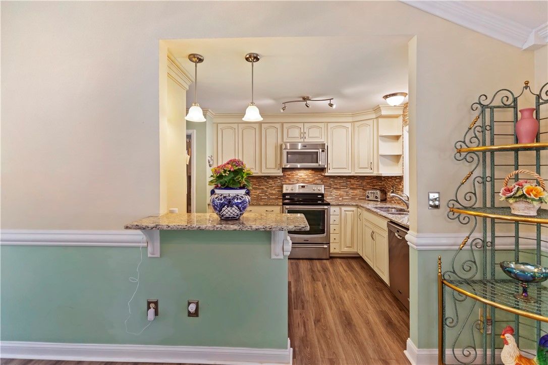 203 Hillandale Road Seneca, SC 29672 - Photo 9 of 42 Open Kitchen