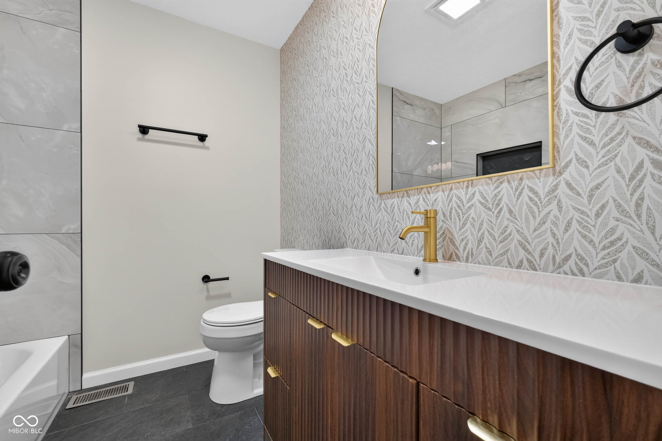 6338 Welham Road Indianapolis, IN 46220 - Photo 36 of 44 Gallery Image 36