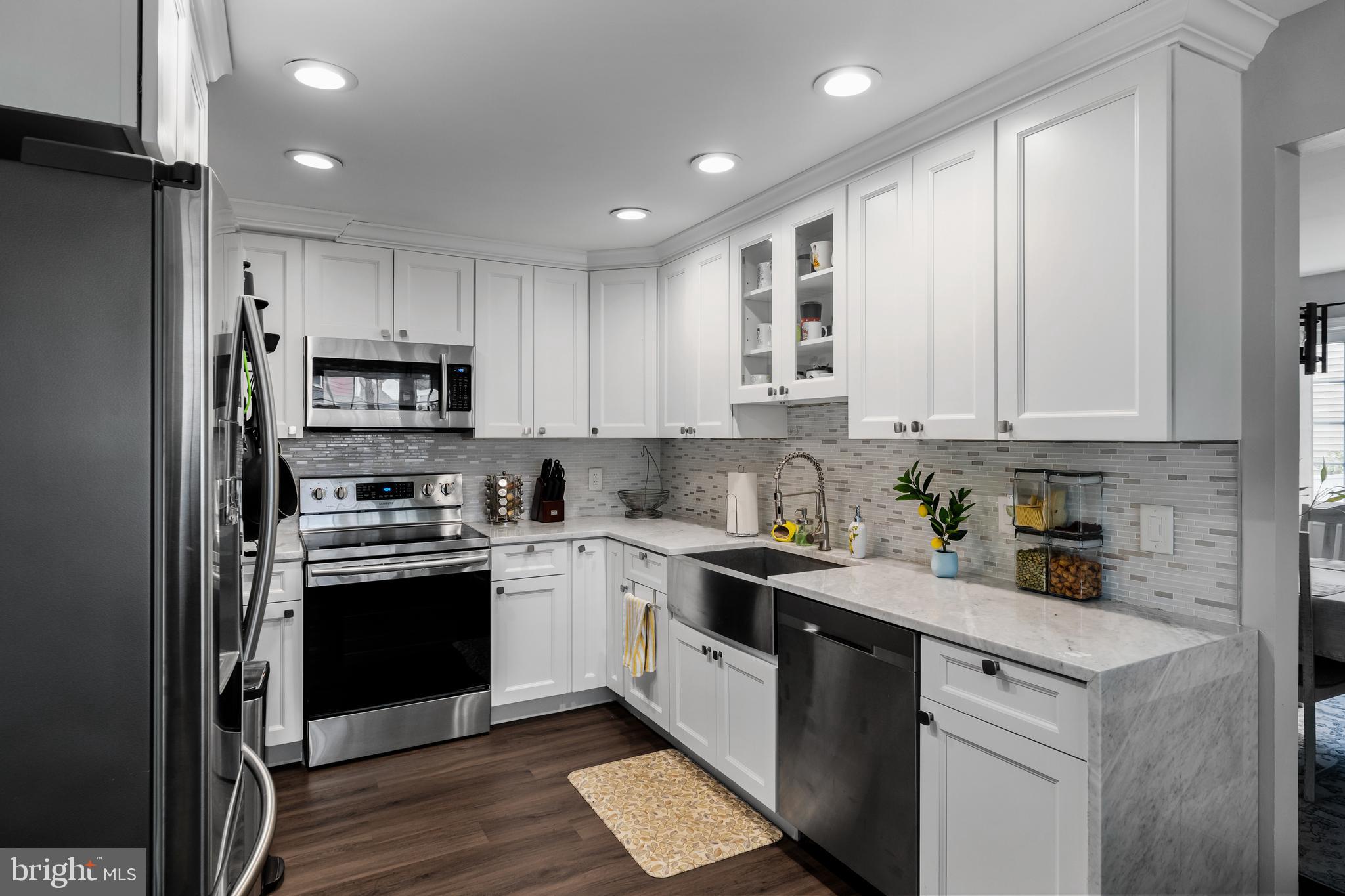 310 Bortons Mill Road Cherry Hill, NJ 08034 - Photo 4 of 41
