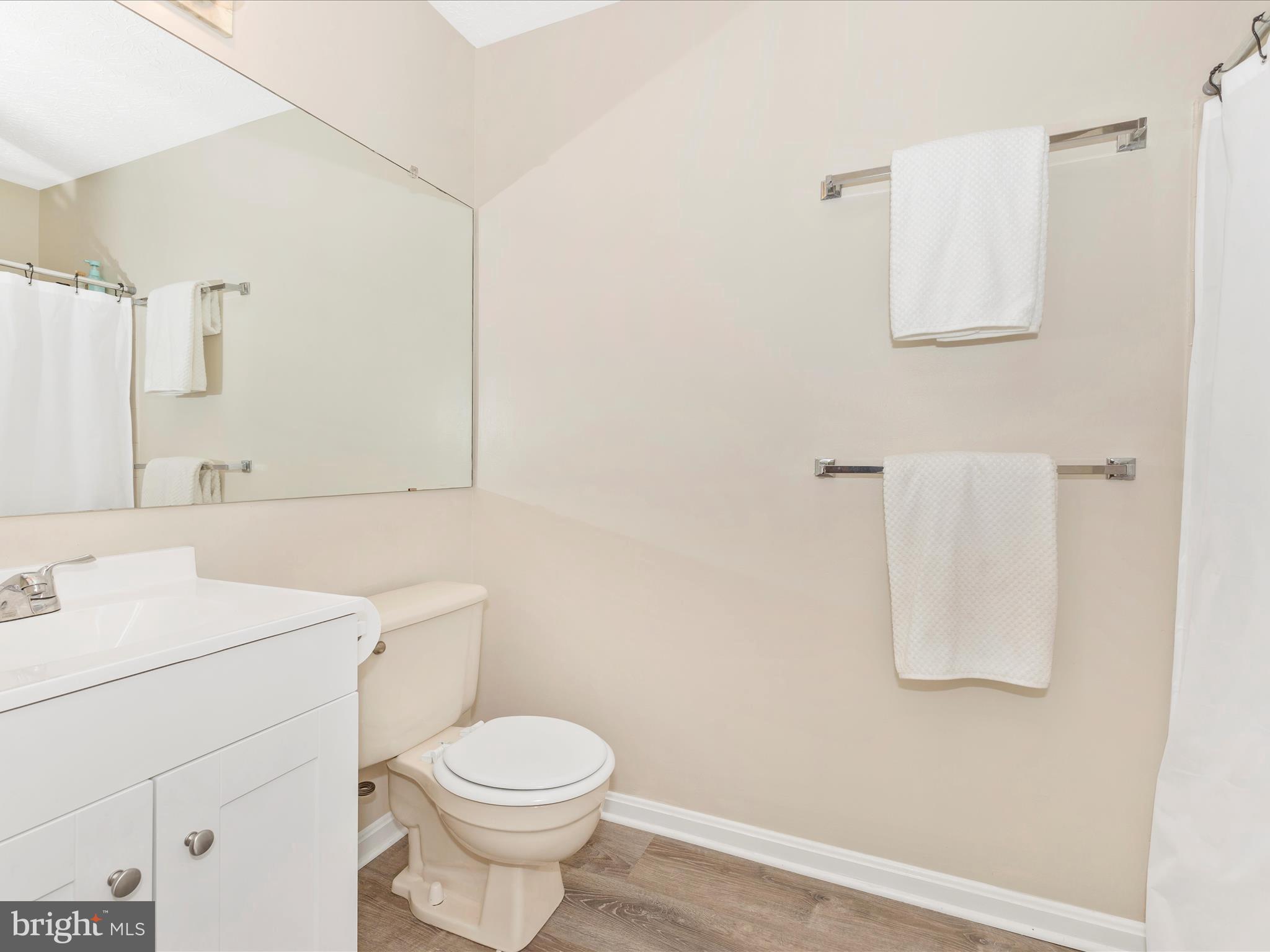 2106 Whitehall Road, Unit 1B Frederick, MD 21702 - Photo 15 of 24 Primary Bathroom