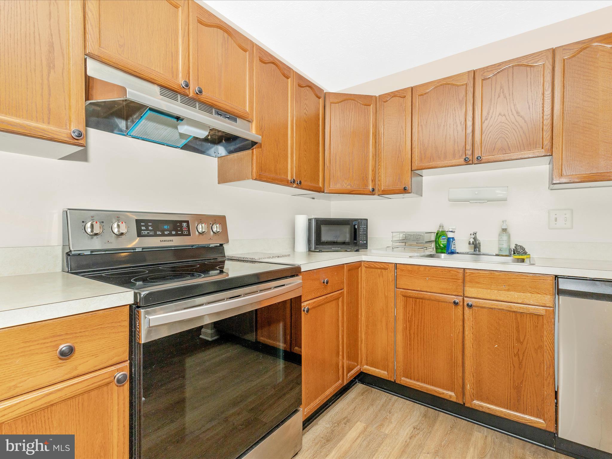 2106 Whitehall Road, Unit 1B Frederick, MD 21702 - Photo 7 of 24 Kitchen