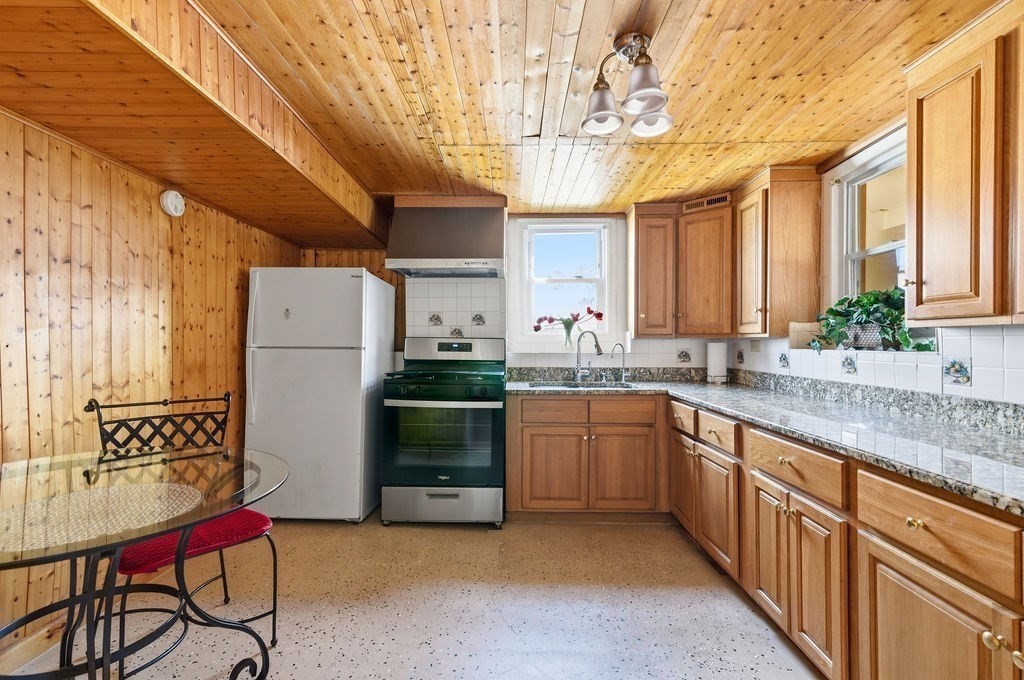 151 Wessagussett Road Weymouth, MA 02191 - Photo 27 of 42