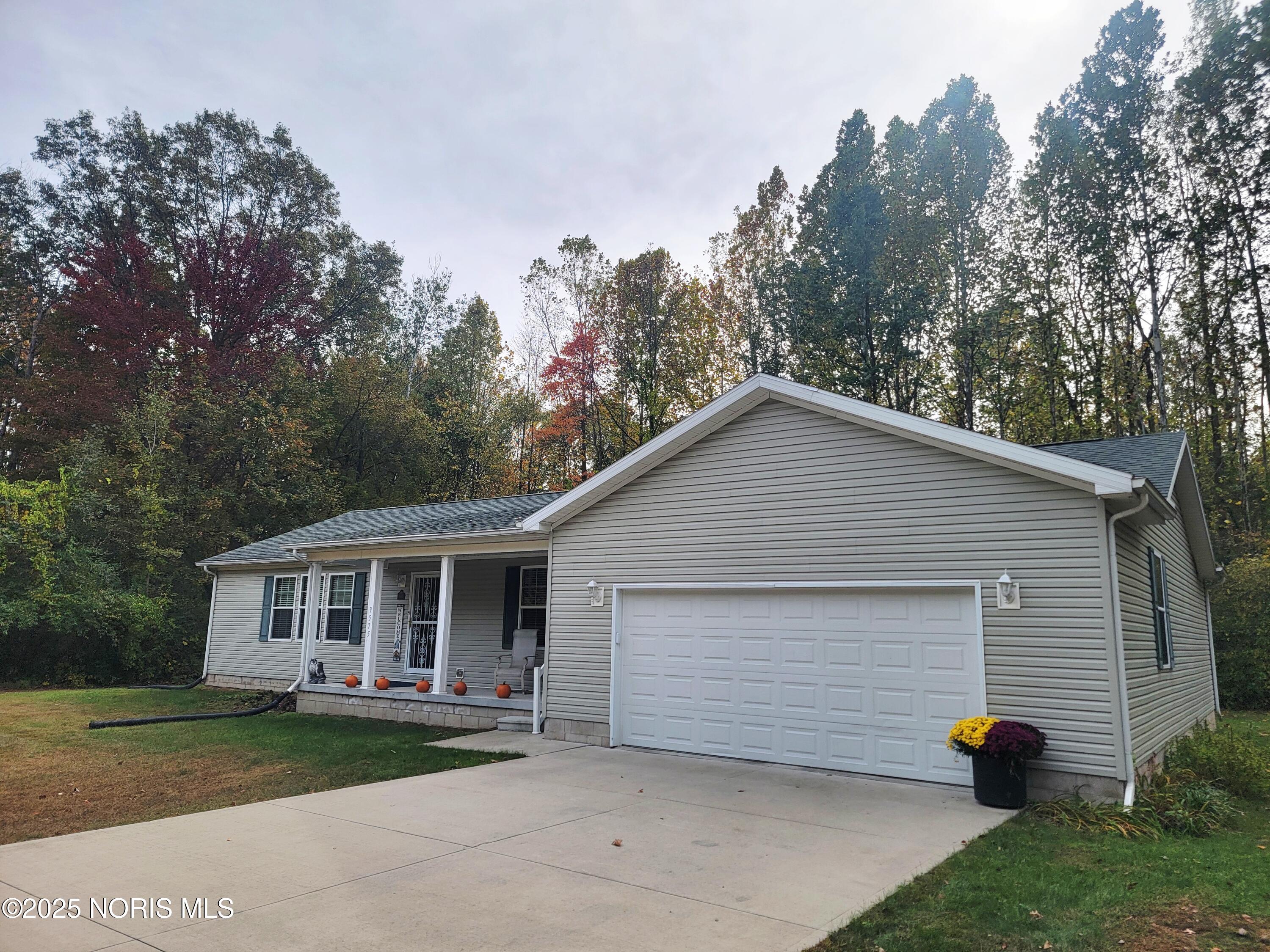 9575 Wolfinger Road Holland, OH 43528 - Photo 2 of 44 Concrete Drive to Attached Garage