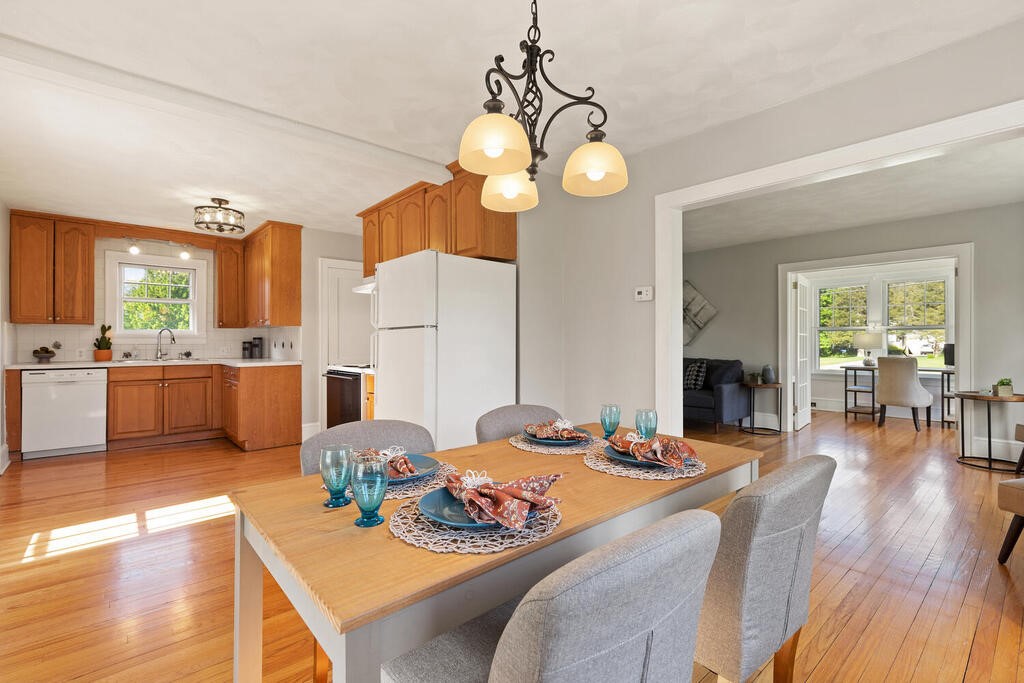 127 Trimtown Road Scituate, RI 02857 - Photo 12 of 32