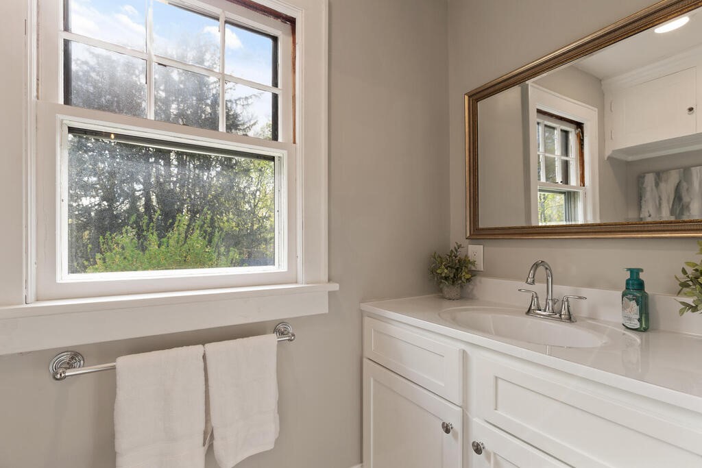 127 Trimtown Road Scituate, RI 02857 - Photo 17 of 32