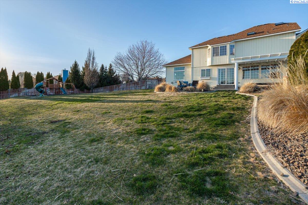243 Sarah Road Kennewick, WA 99338 - Photo 5 of 34 Gallery Image 5