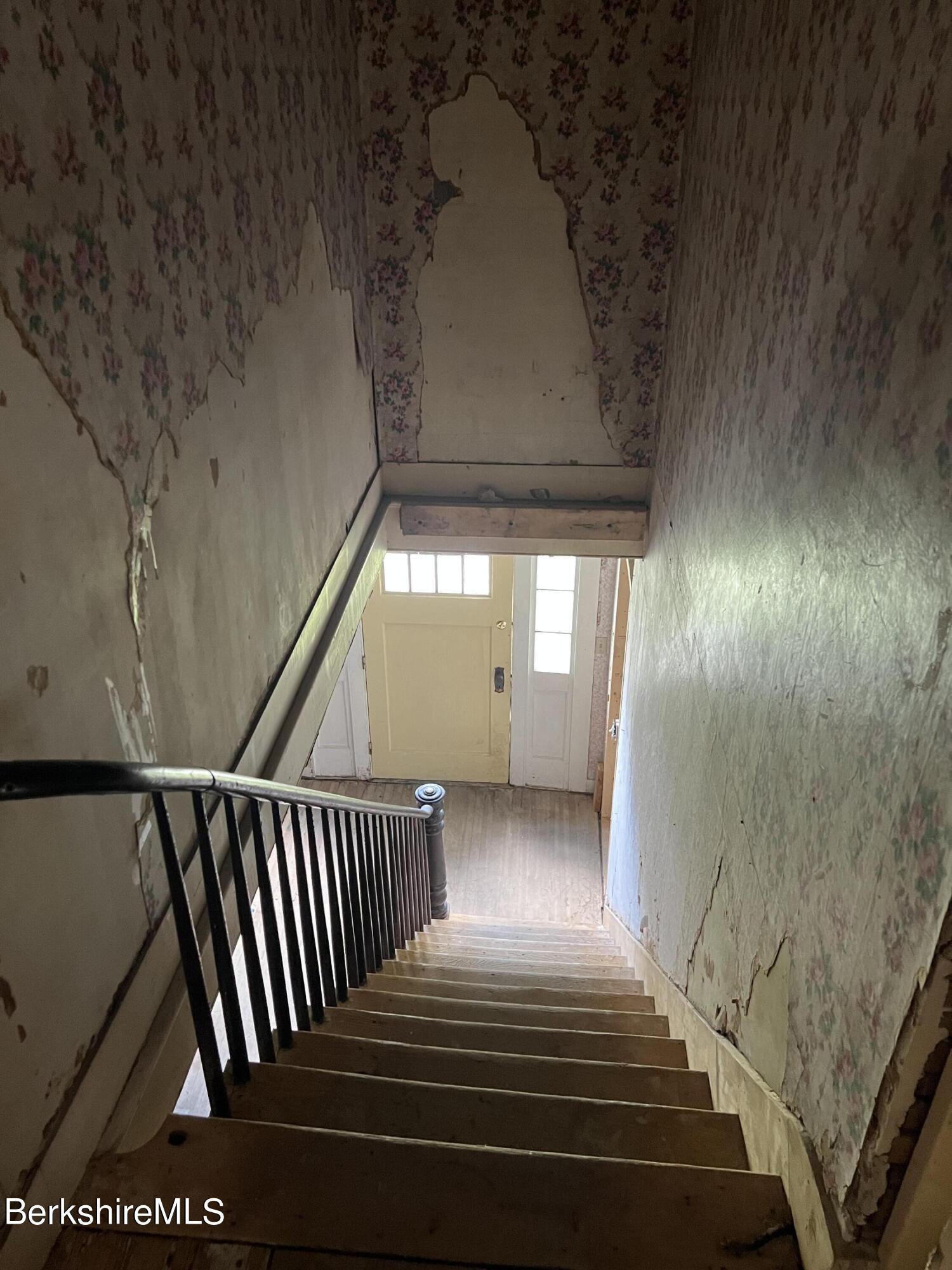 111 Columbia Street Adams, MA 01220 - Photo 19 of 21