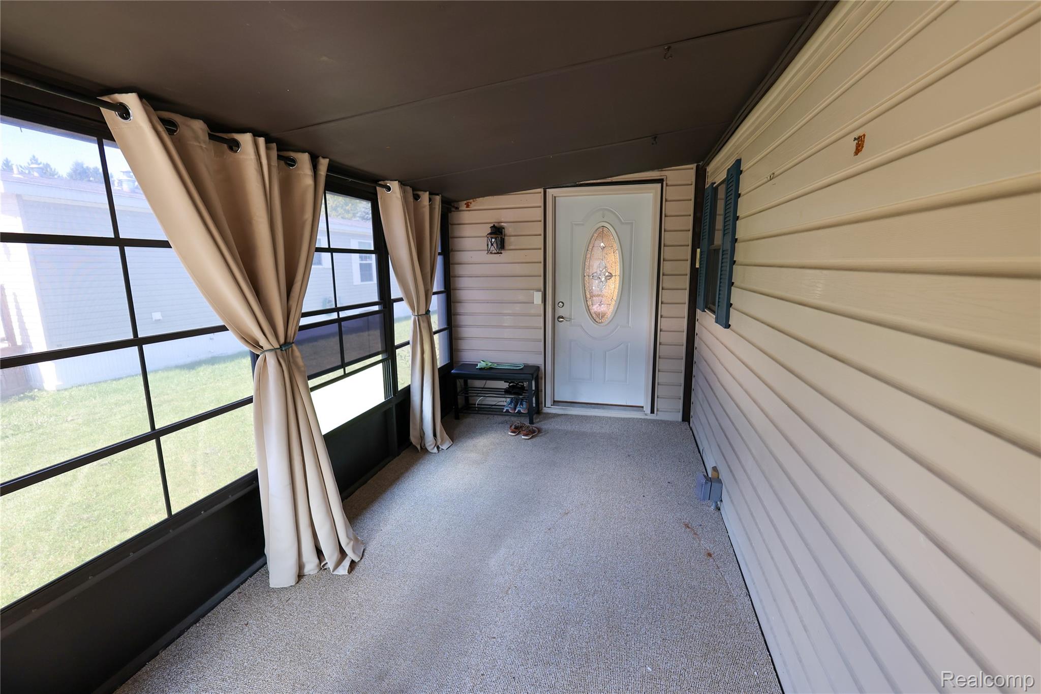 178 Maple Run Mason, MI 48854 - Photo 2 of 18 9Y6A4938.jpg