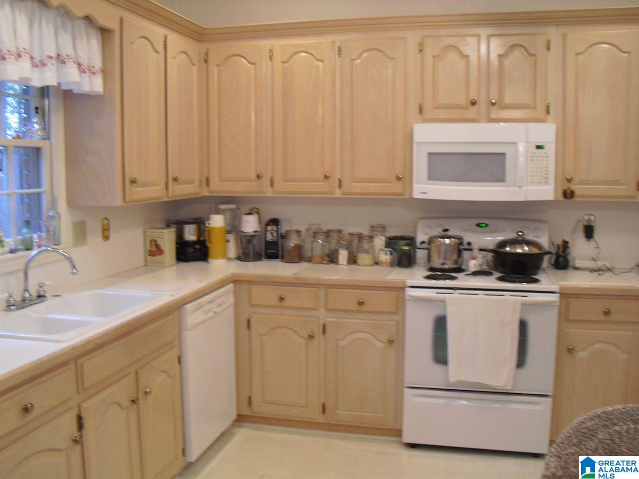 3313 Timber Ridge Drive Birmingham, AL 35243 - Photo 10 of 15