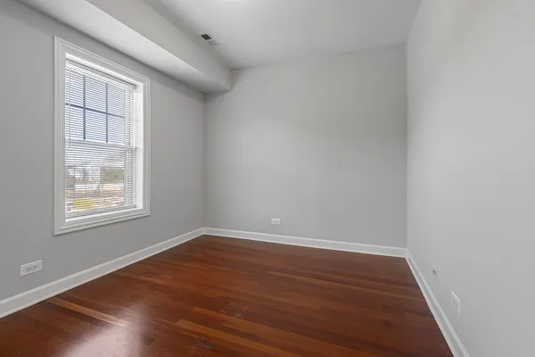 $2,500 | 7367 North Ashland Boulevard, Unit 3, Chicago, IL 60626