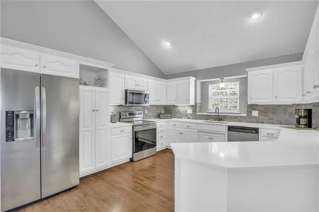 $407,500 | 18441 Spruce Street, Gardner, KS 66030