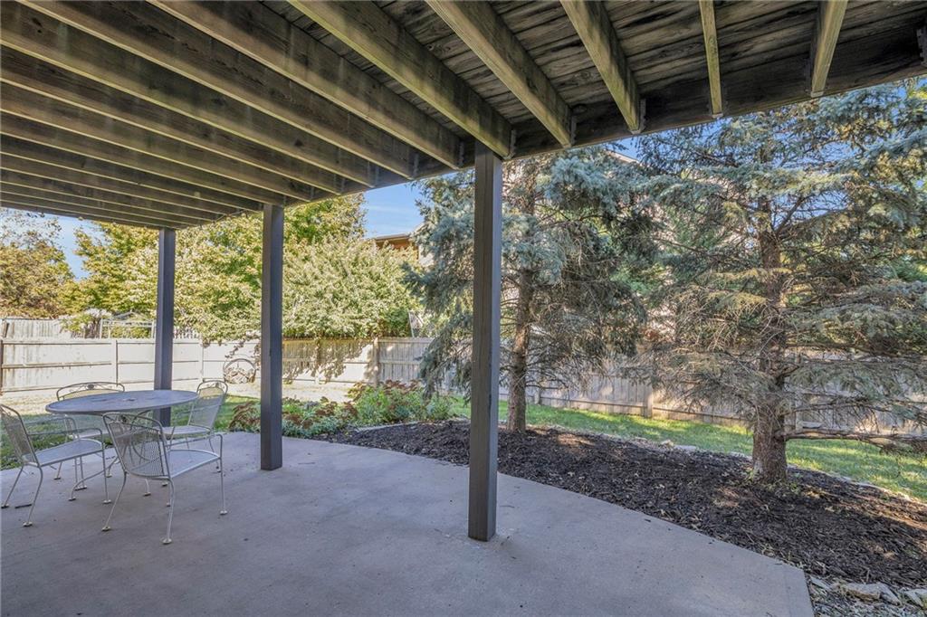 18441 Spruce Street Gardner, KS 66030 - Photo 40 of 44