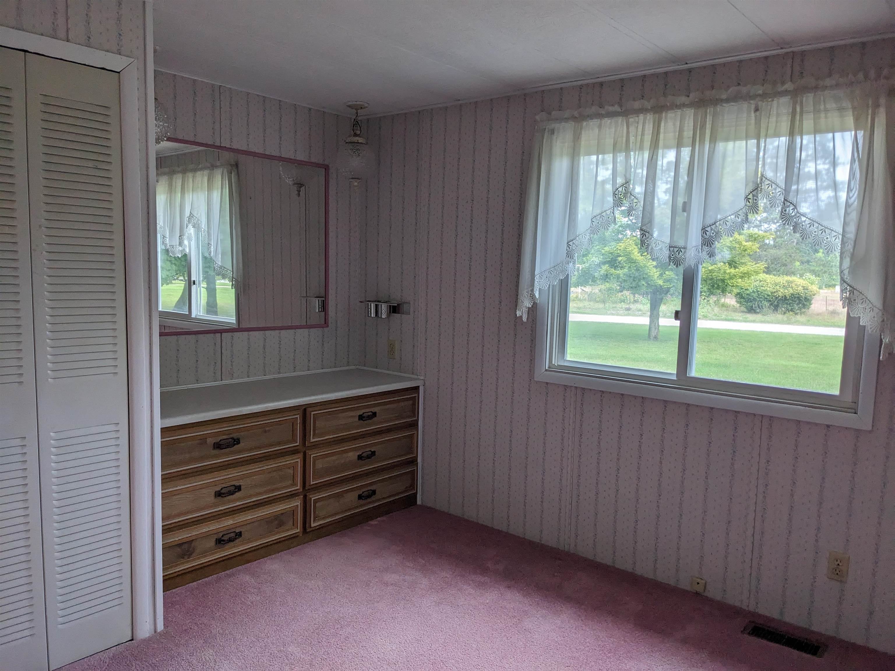 4711 North Elevator Road Pinconning, MI 48650 - Photo 21 of 24 Gallery Image 21