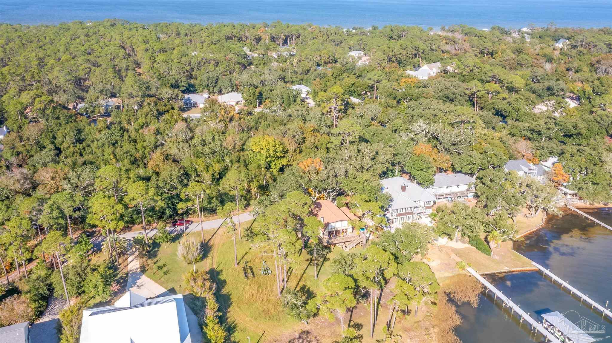 5606 Innerarity Circle Pensacola, FL 32507 - Photo 4 of 27