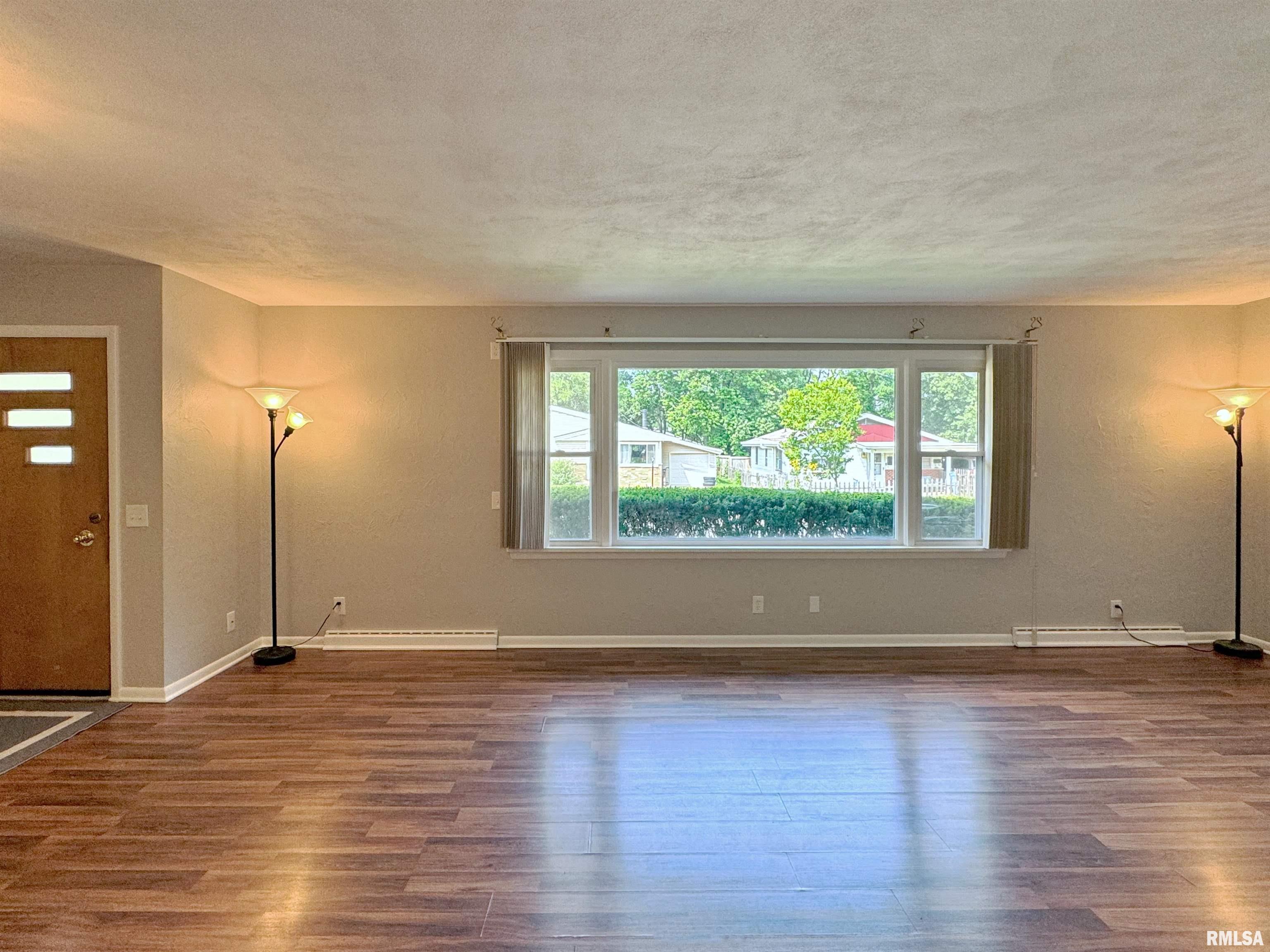 1434 East Rouse Avenue Peoria, IL 61603 - Photo 6 of 25 Gallery Image 6