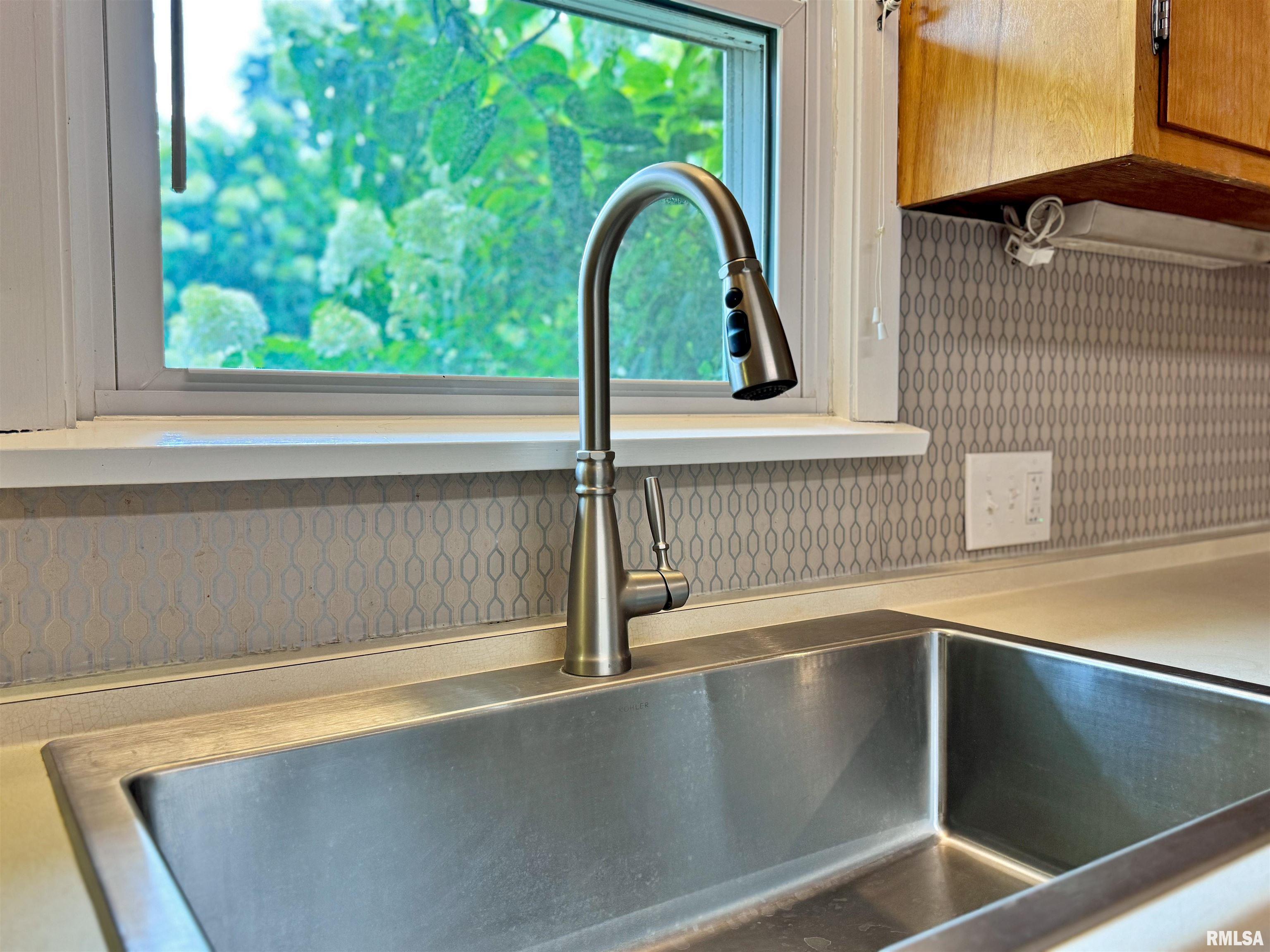 1434 East Rouse Avenue Peoria, IL 61603 - Photo 8 of 25 Gallery Image 8