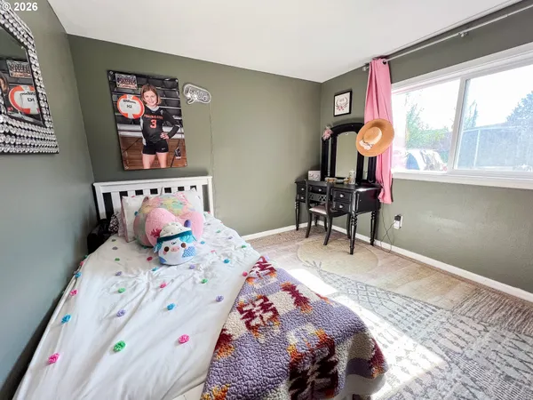 $305,000 | 858 East Main Street, John Day, OR 97845