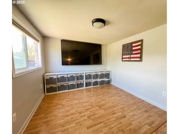 $305,000 | 858 East Main Street, John Day, OR 97845