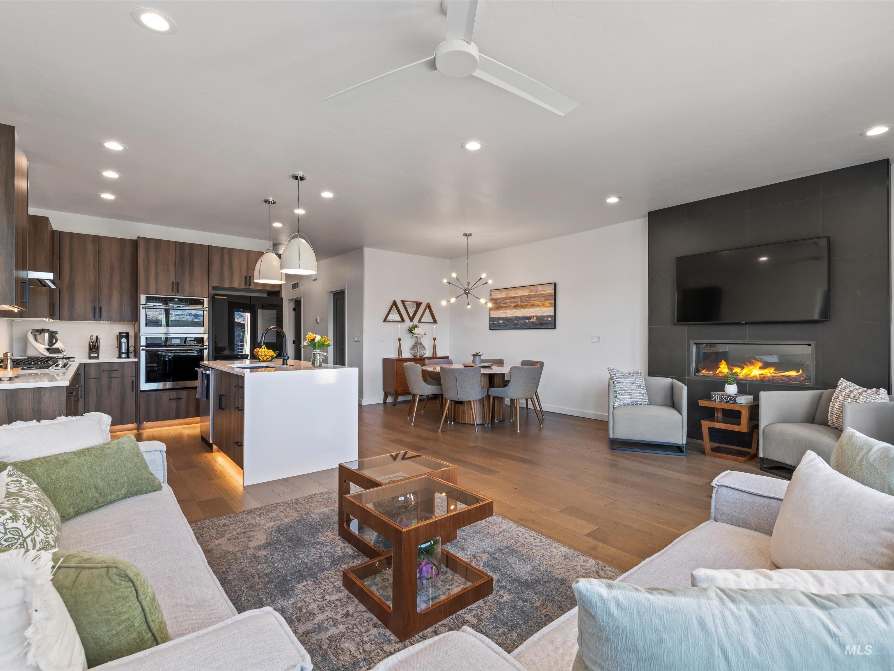 1251 East Echelon Ridge Lane Boise, ID 83716 - Photo 18 of 35