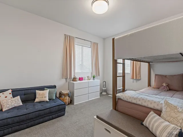 $649,900 | 1251 East Echelon Ridge Lane, Boise, ID 83716