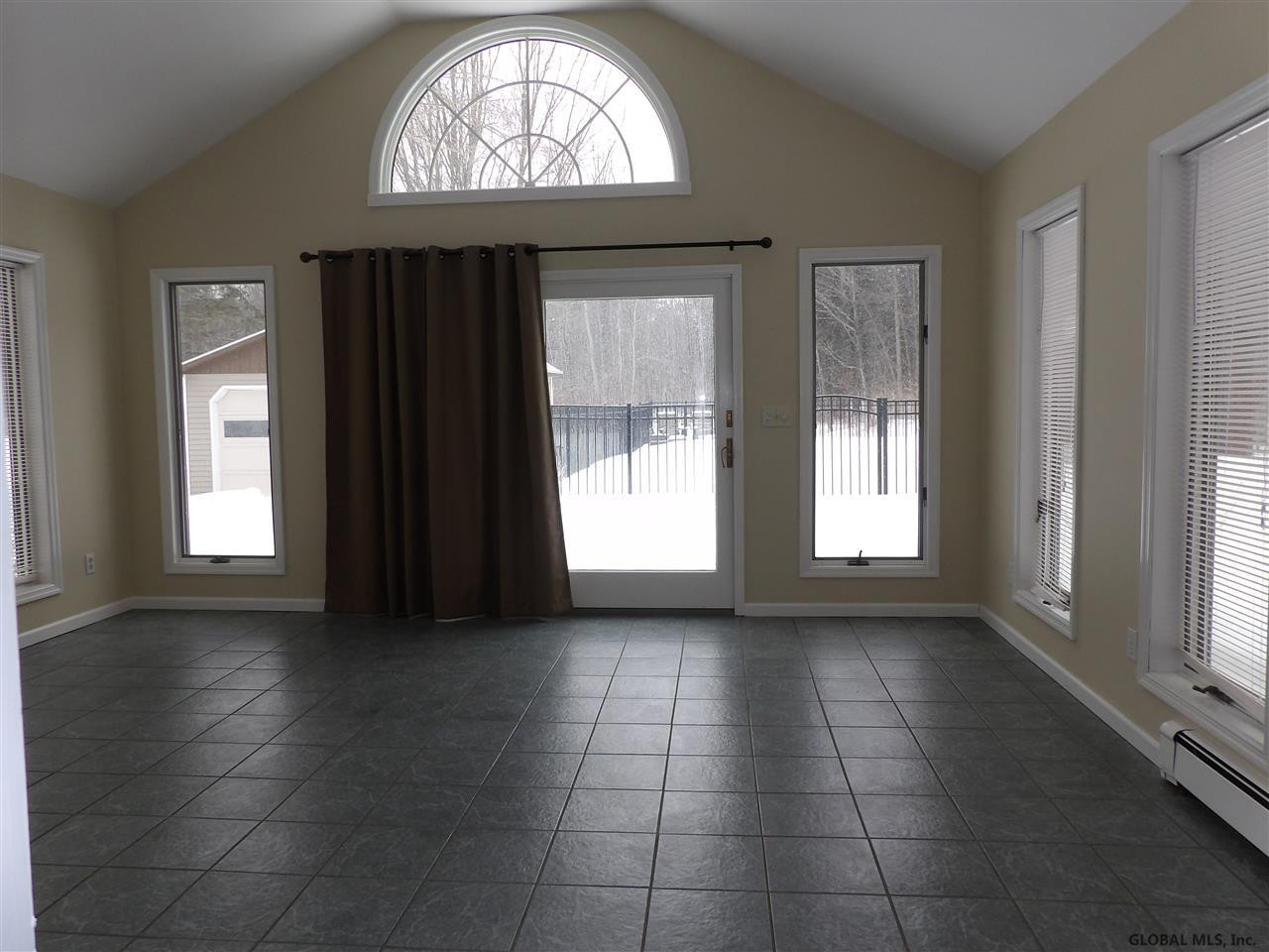 880 Midline Road Perth, NY 12010 - Photo 16 of 41 Photo 16