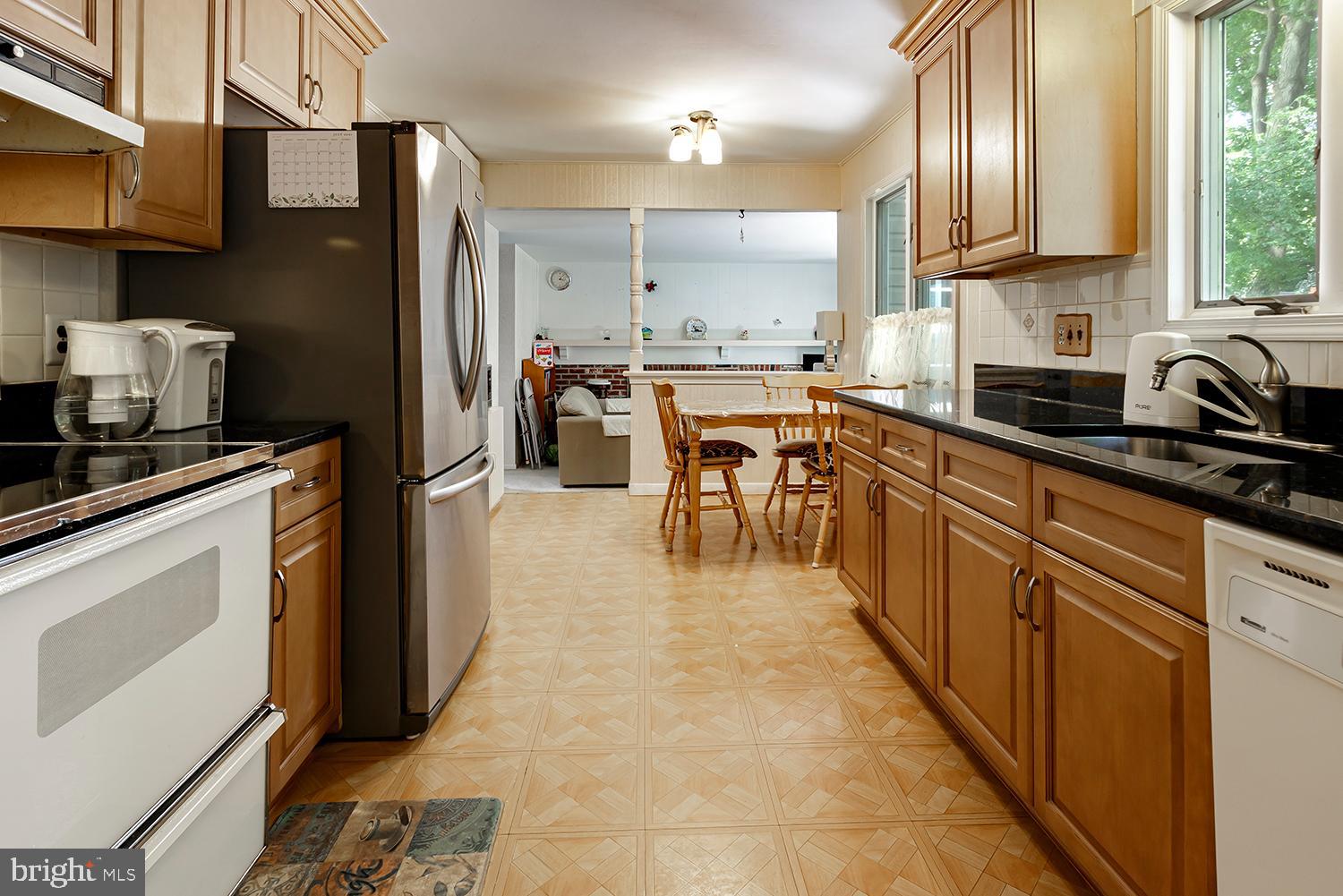 123 Windmoor Road Delran, NJ 08075 - Photo 3 of 23