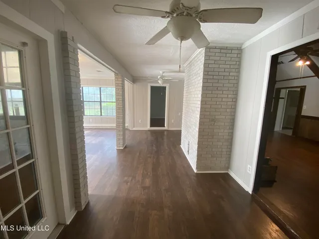 $240,000 | 5039 Forest Hill Road, Byram, MS 39272