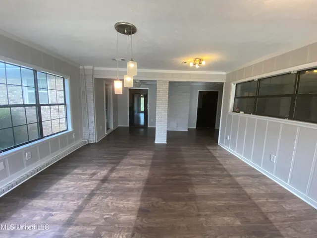 $240,000 | 5039 Forest Hill Road, Byram, MS 39272