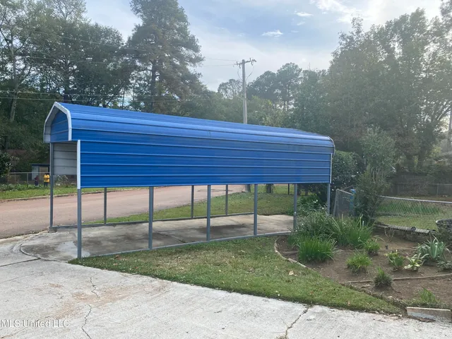 $240,000 | 5039 Forest Hill Road, Byram, MS 39272