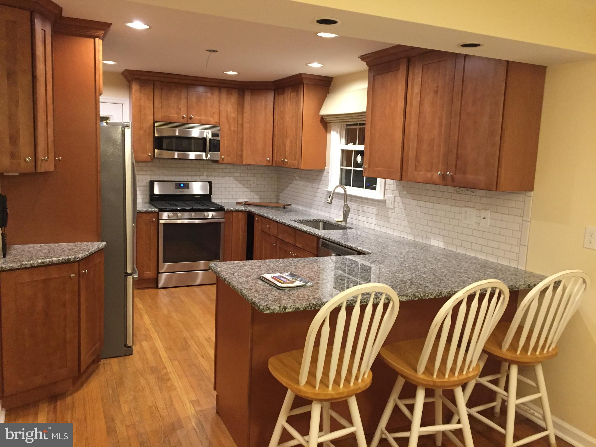 432 Colfax Road Havertown, PA 19083 - Photo 2 of 18