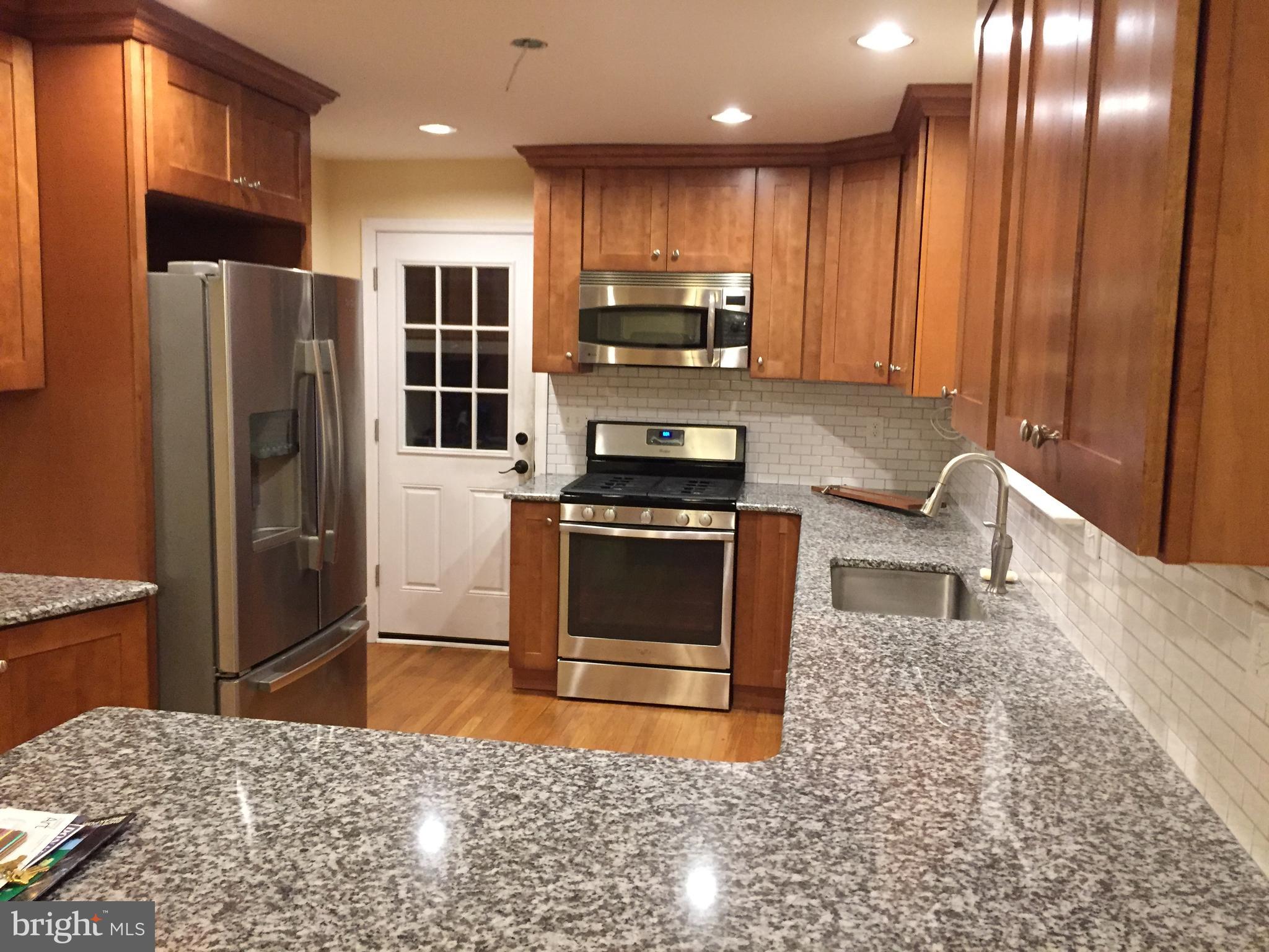 432 Colfax Road Havertown, PA 19083 - Photo 3 of 18