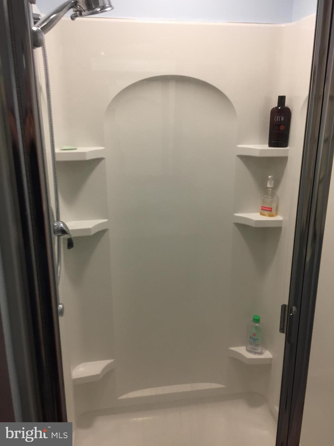 432 Colfax Road Havertown, PA 19083 - Photo 5 of 18 1st floor shower